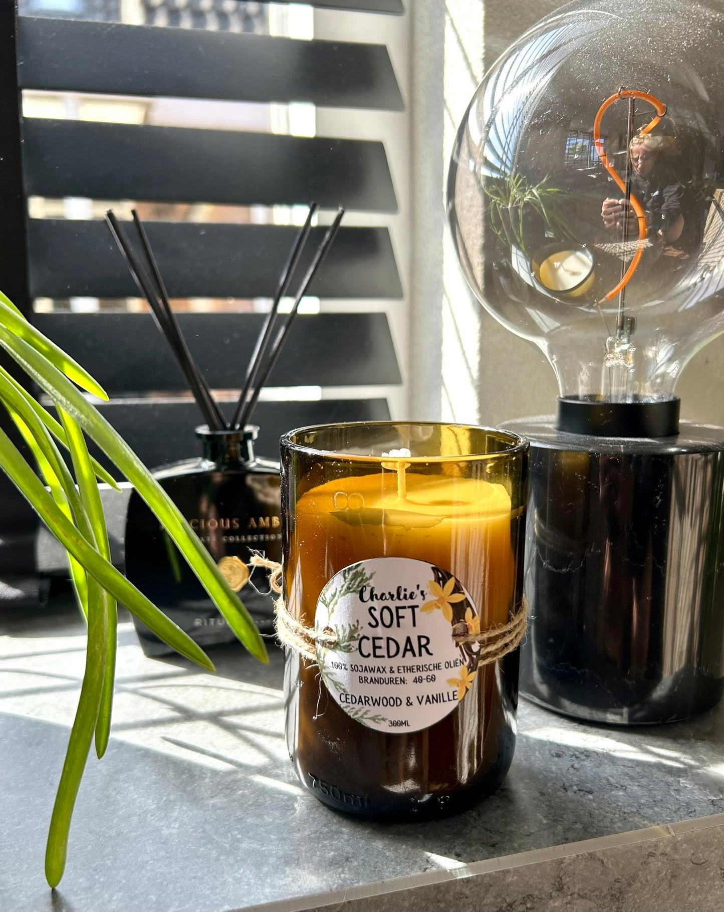 Charlie’s Soft Cedar - Geurkaars